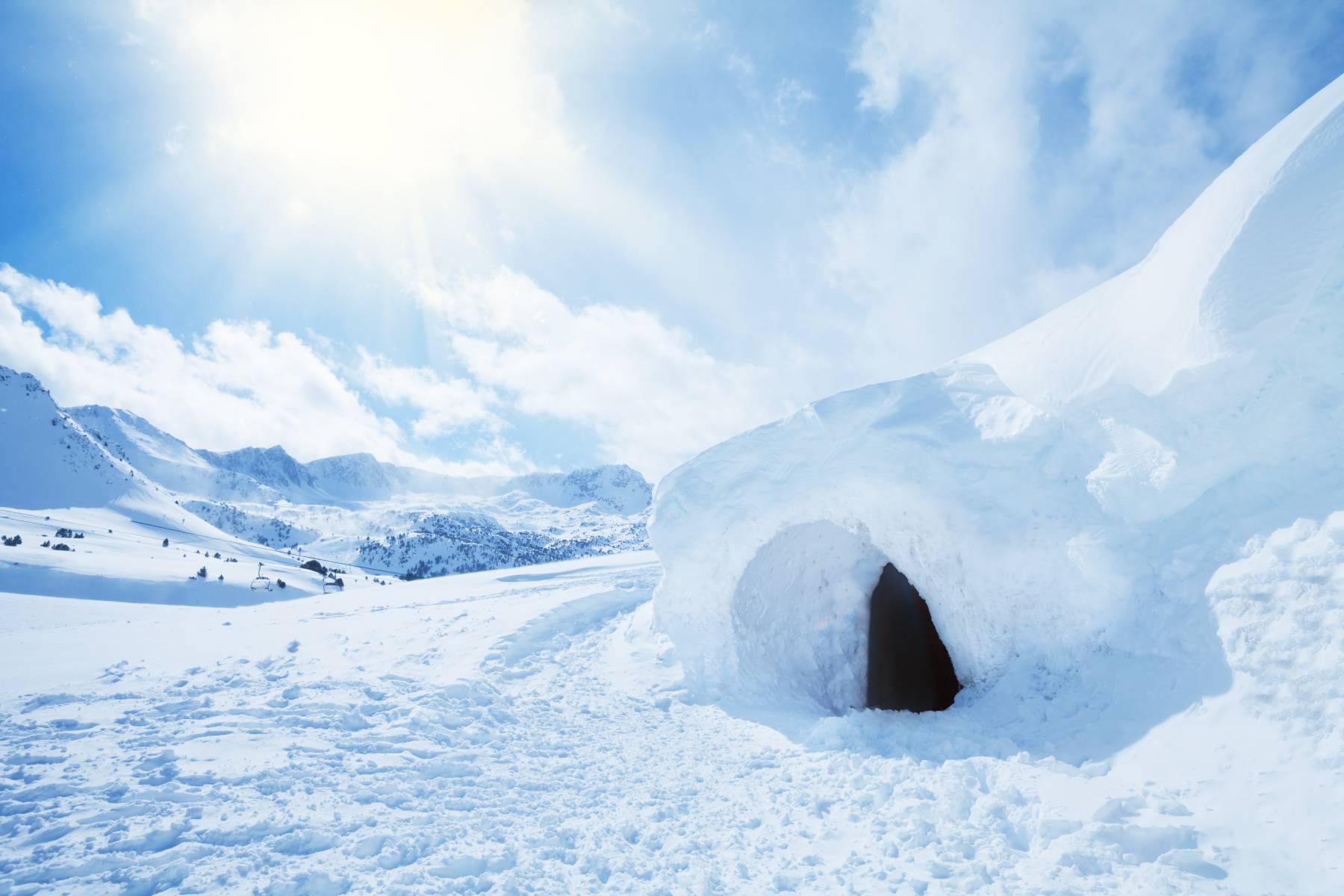 How to Build a Winter Shelter – Mother Earth News